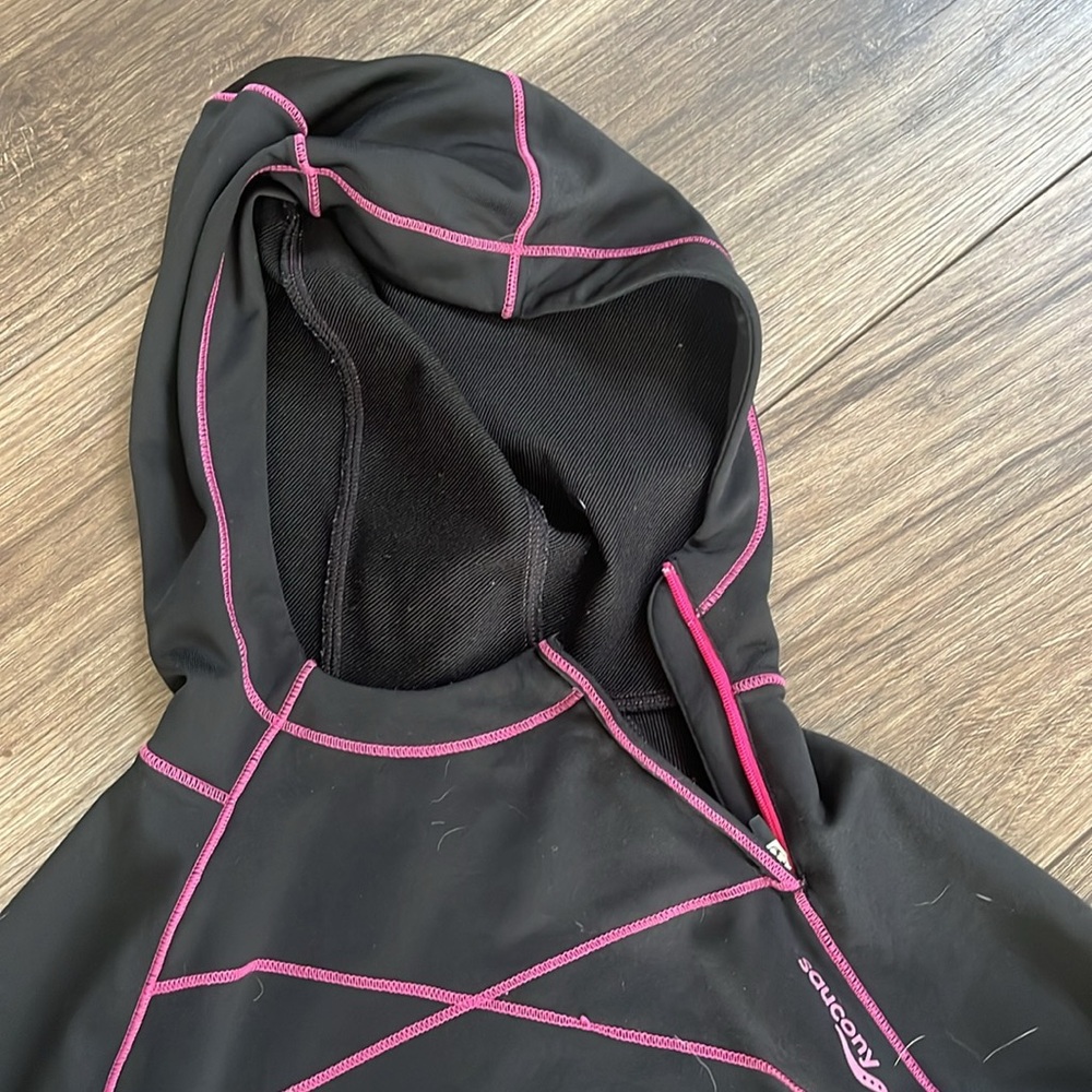 Saucony Drylete Long sleeve with hood - small